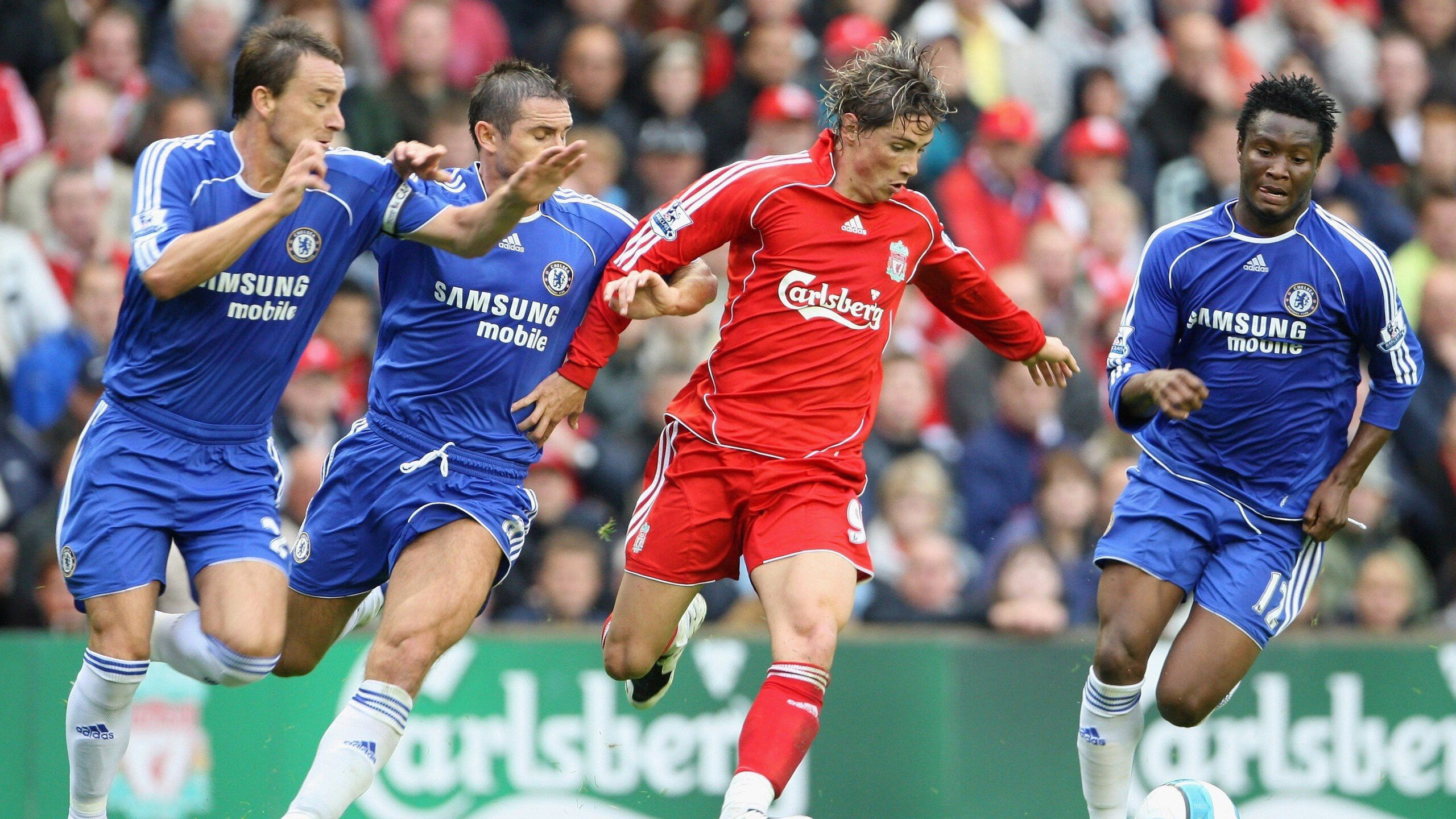 新版本装备调整引热议，装备更新换代